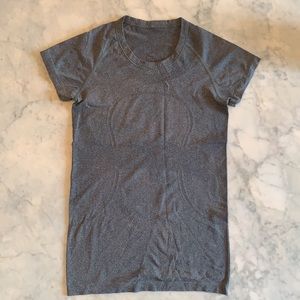 Lululemon swiftly t shirt